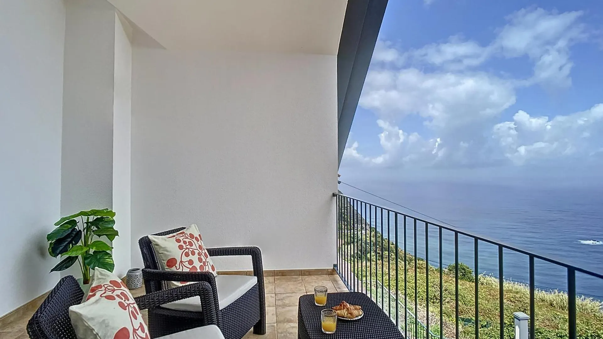 Vinhaticos Villa By Atlantic Holiday Porto Moniz Vakantiehuis